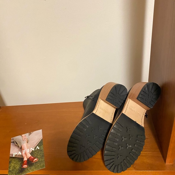 Portland Leather - Patina Ankle Bootie - Size 7 - Picture 5 of 8